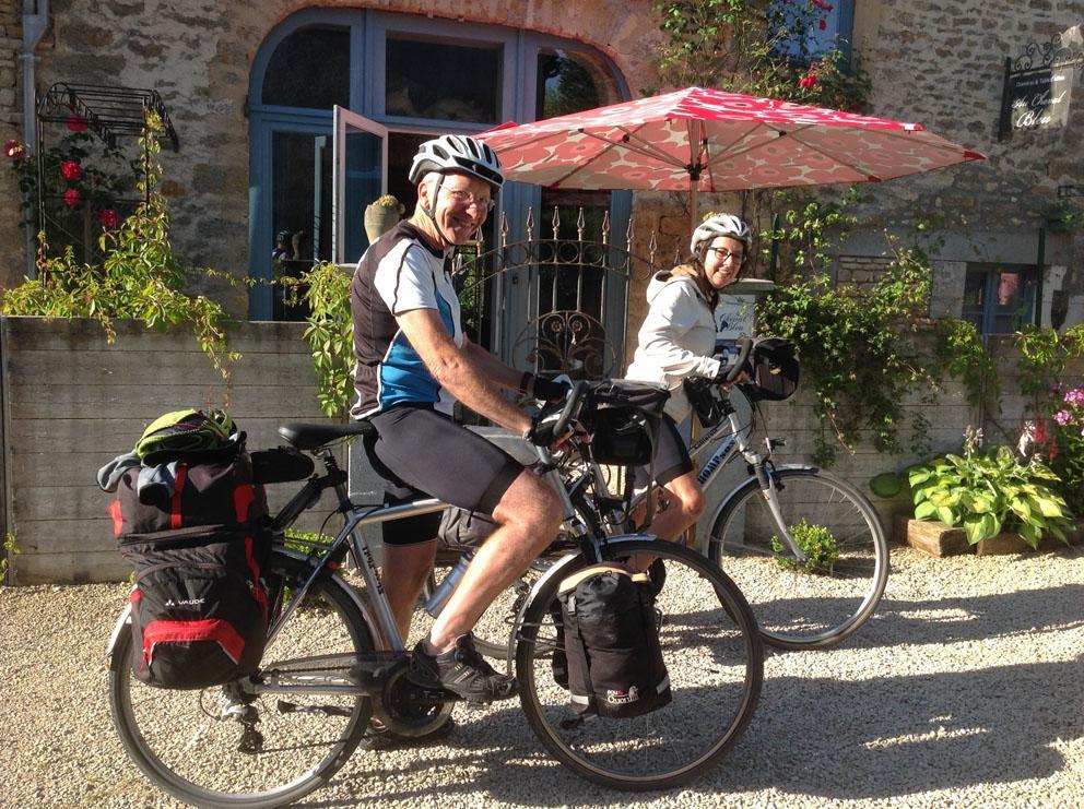 Au Cheval Bleu Bed and Breakfast Fontenay-près-Vézelay Esterno foto
